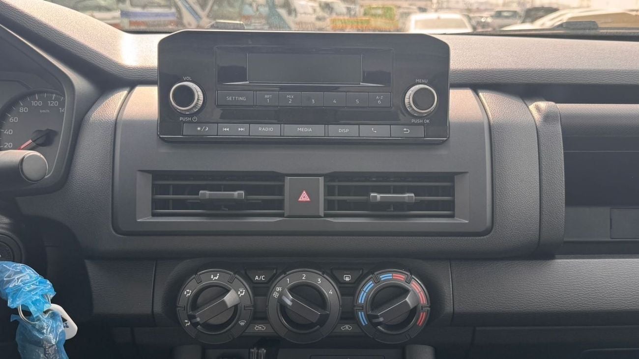 ميتسوبيشي L200 GLX DCABIN 2.4L DIESEL 4X4  6SPEED A/T