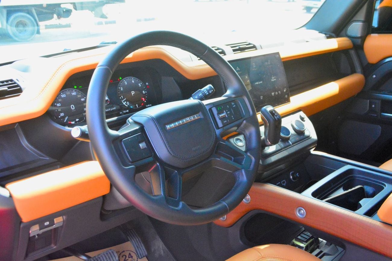 Land Rover Defender P400 90 X-Dynamic HSE 3.0L (5 Seater)