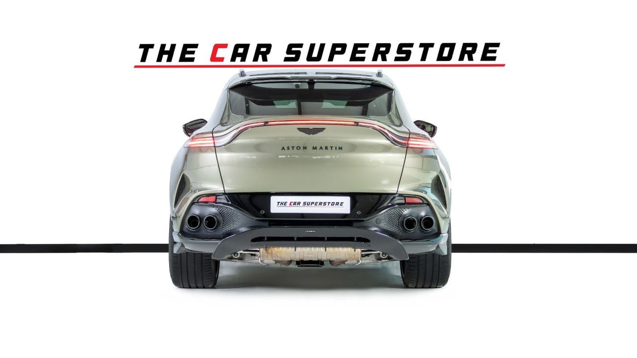 أستون مارتن DBX 