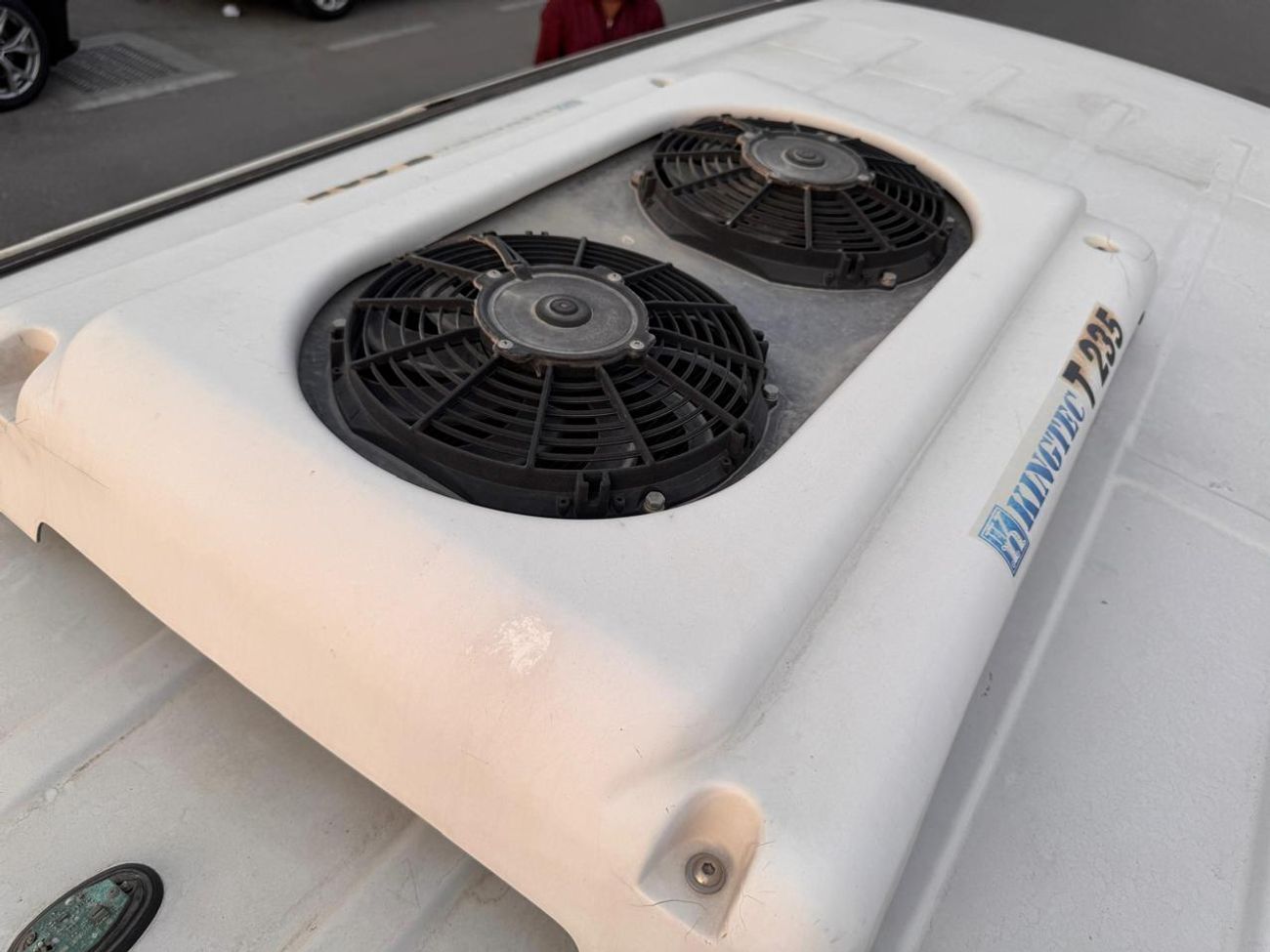 Hyundai H-1 T Q MT 6P  2.4L VAN RWD