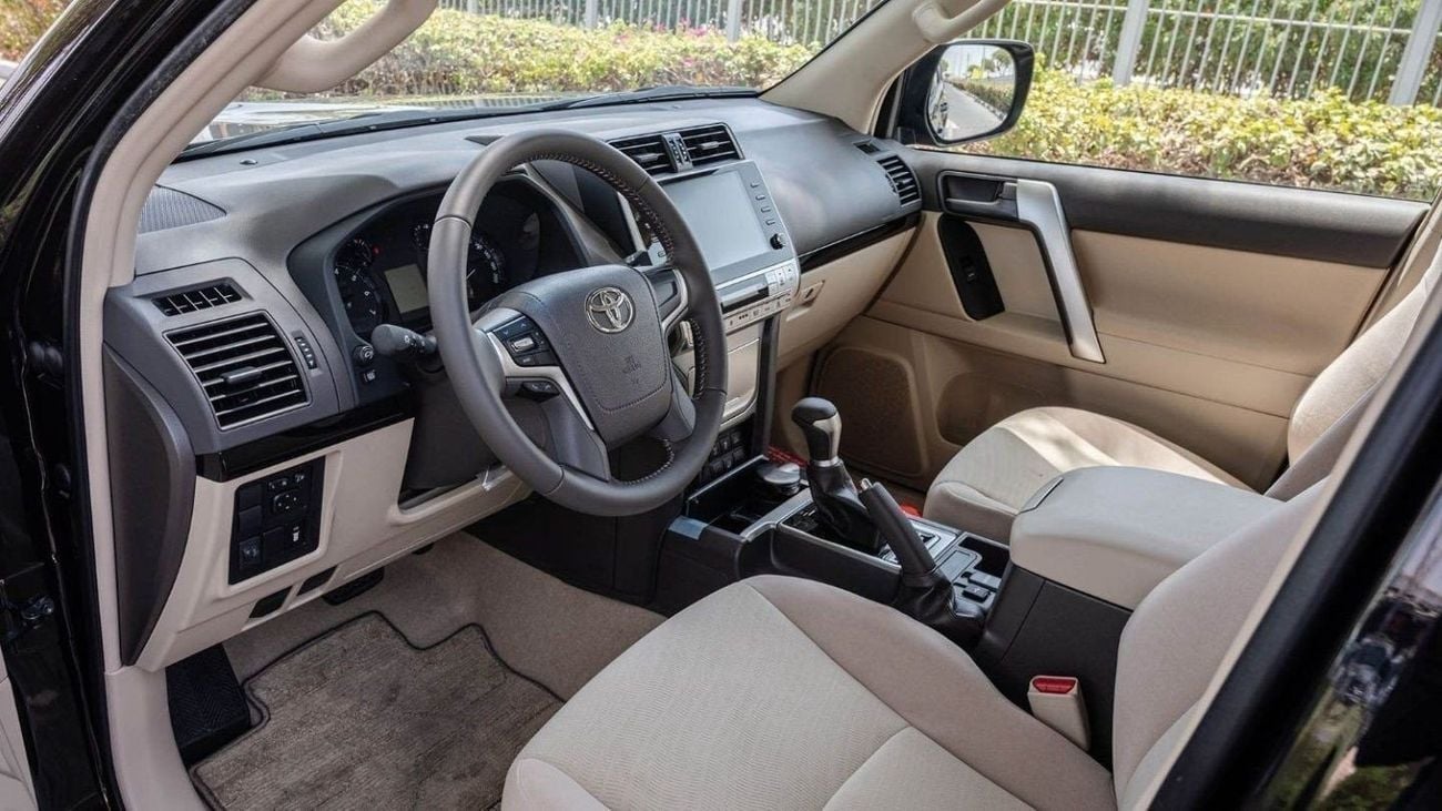 Toyota Prado GXR 4.0P AT MY2023 - BLACK