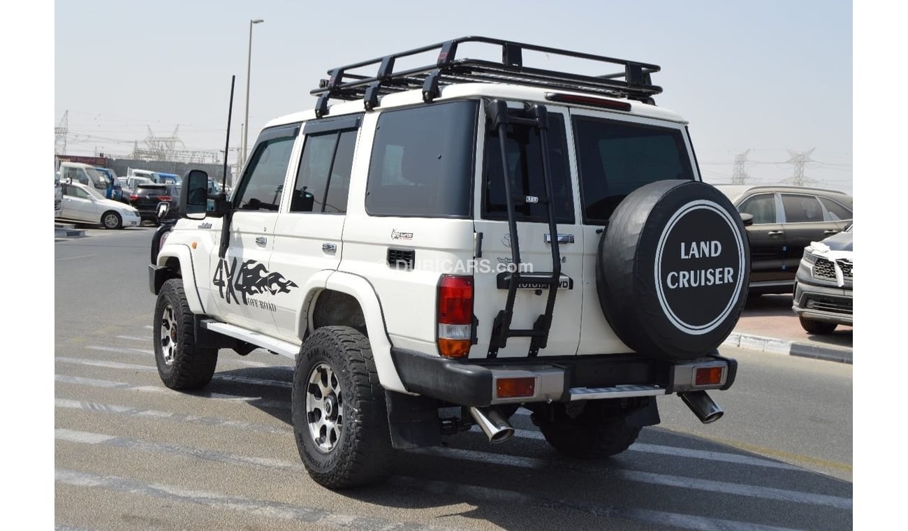 تويوتا لاند كروزر 70 Full option clean car