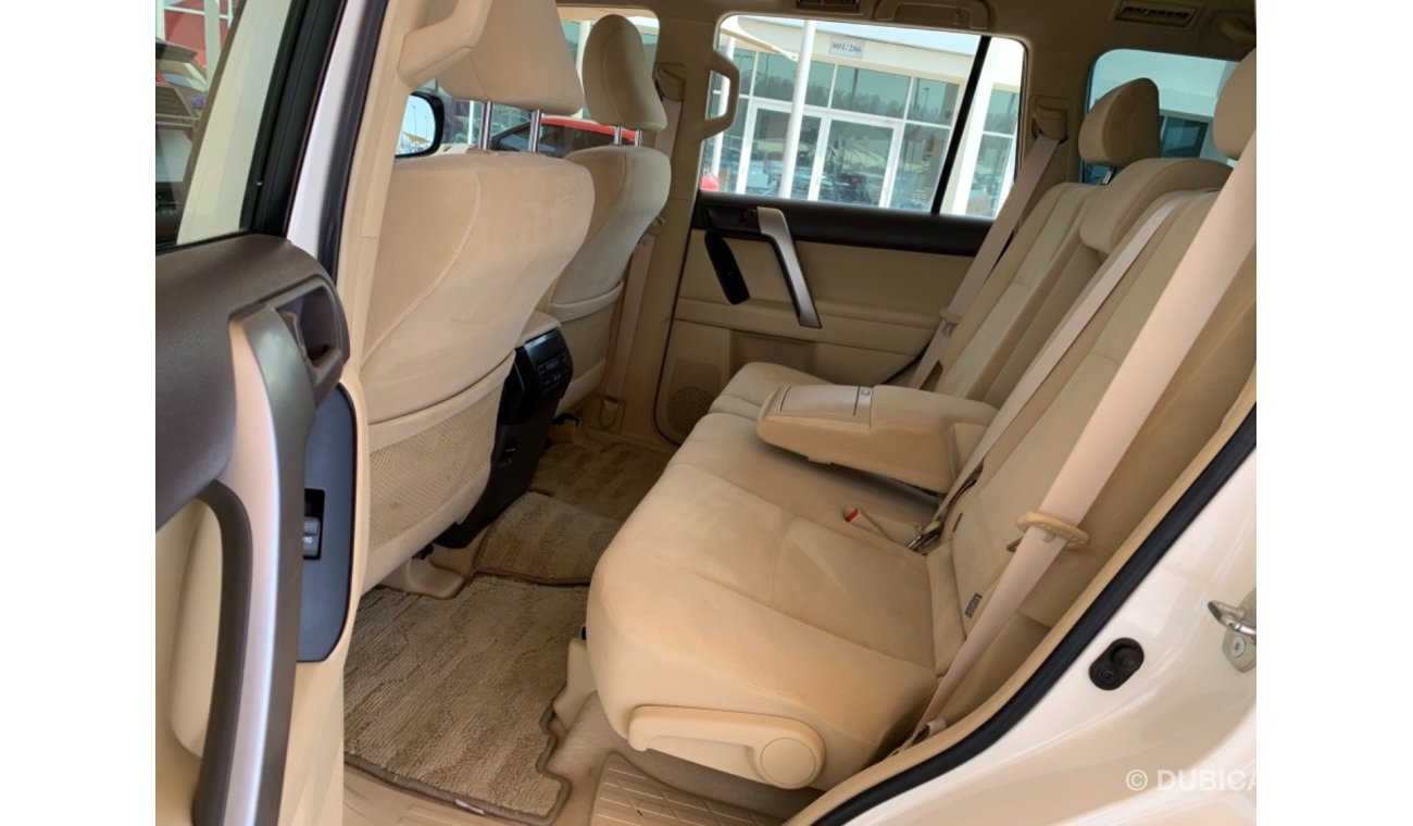 Toyota Prado Toyota Prado model 2016   GxR very clean car price 95,000 km.135,987 like new car