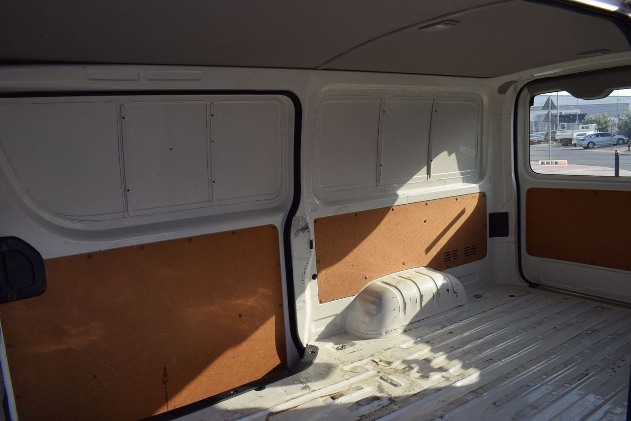 Toyota Hiace GL STD Roof Panel Van Toyota Hiace std roof van, model:2021. Only done 44000 km