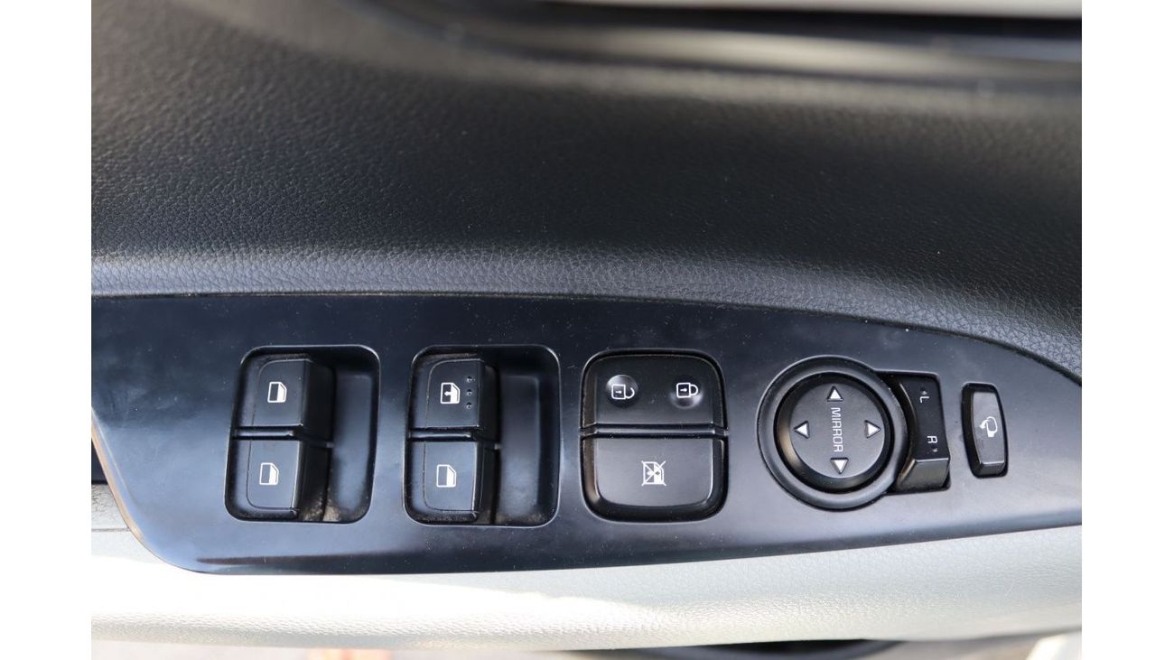 كيا ريو EX خالية من الحوادث - خليجي - مكينة 1400 سي سي - بحالة ممتازة من الدخل والخارج