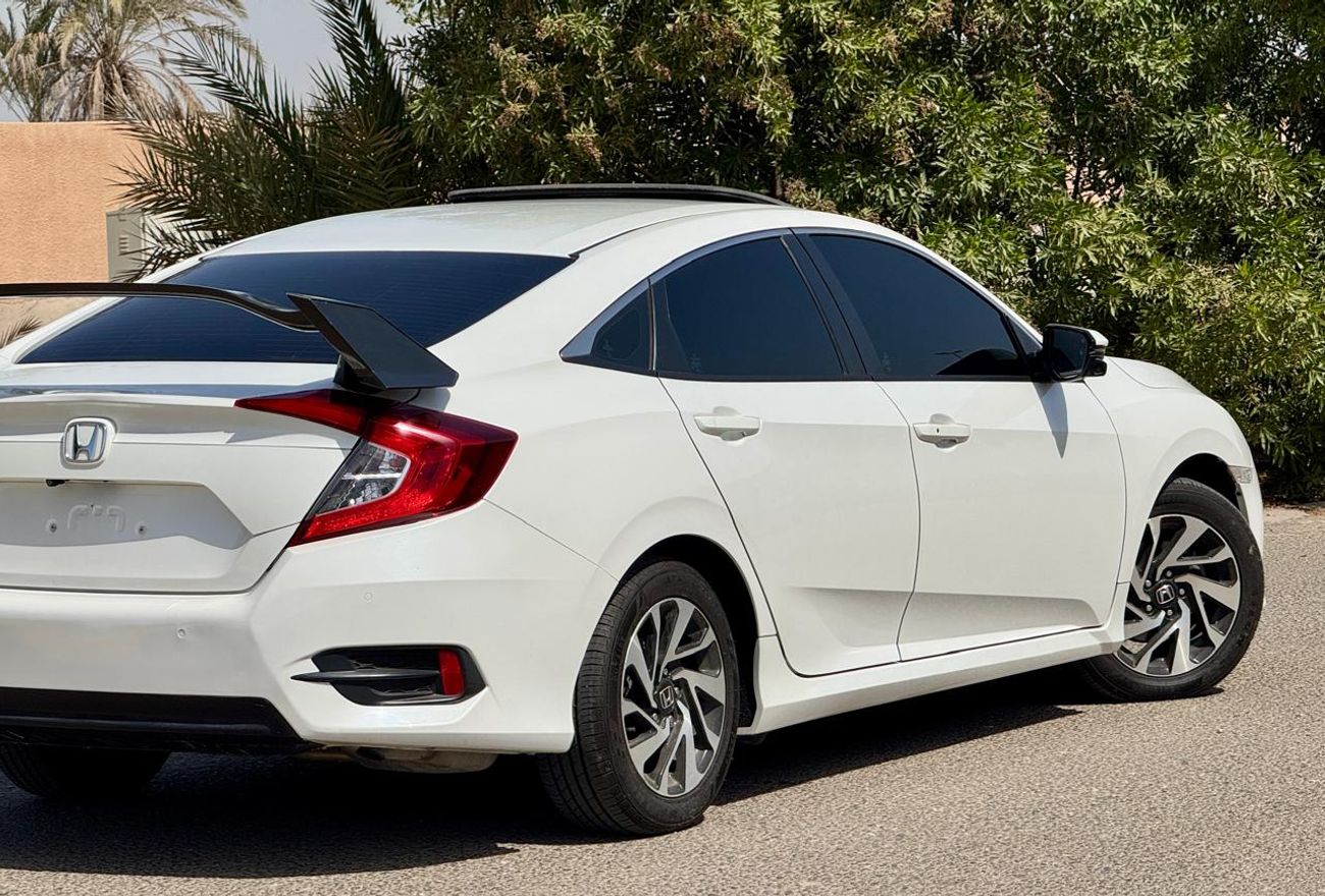 Honda Civic LX 2.0L 1270x24-Monthly l GCC l Sunroof. Cruise, Camera l Accident Free