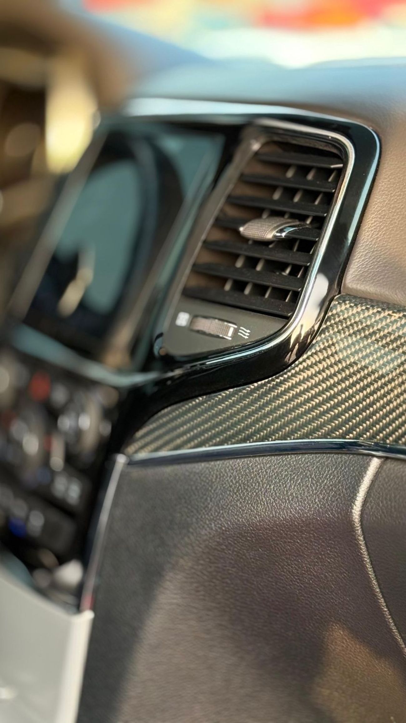 جيب جراند شيروكي SRT8 6.4L