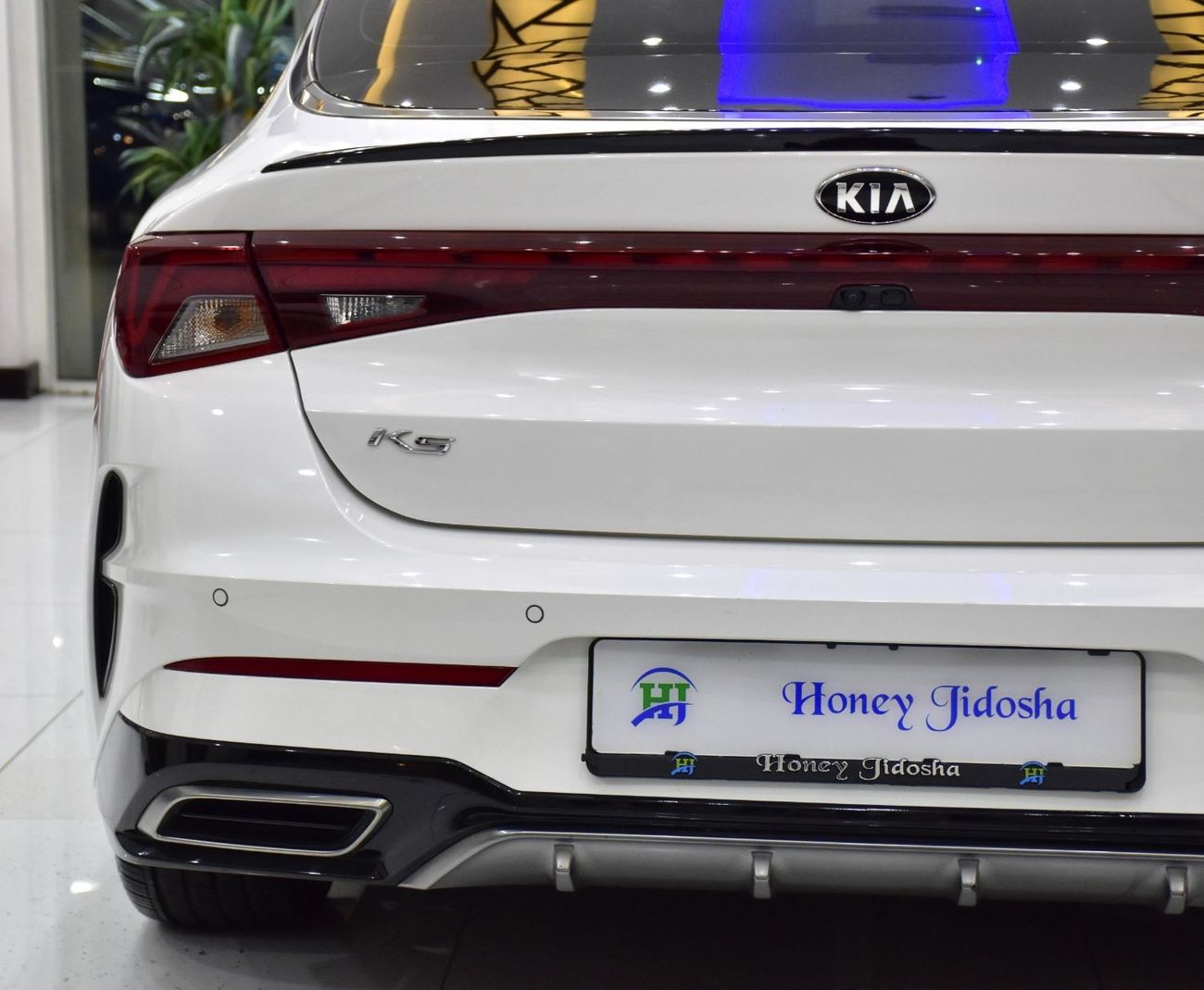 Kia K5 EXCELLENT DEAL for our KIA K5 GT-Line ( 2021 Model ) in White Color GCC Specs