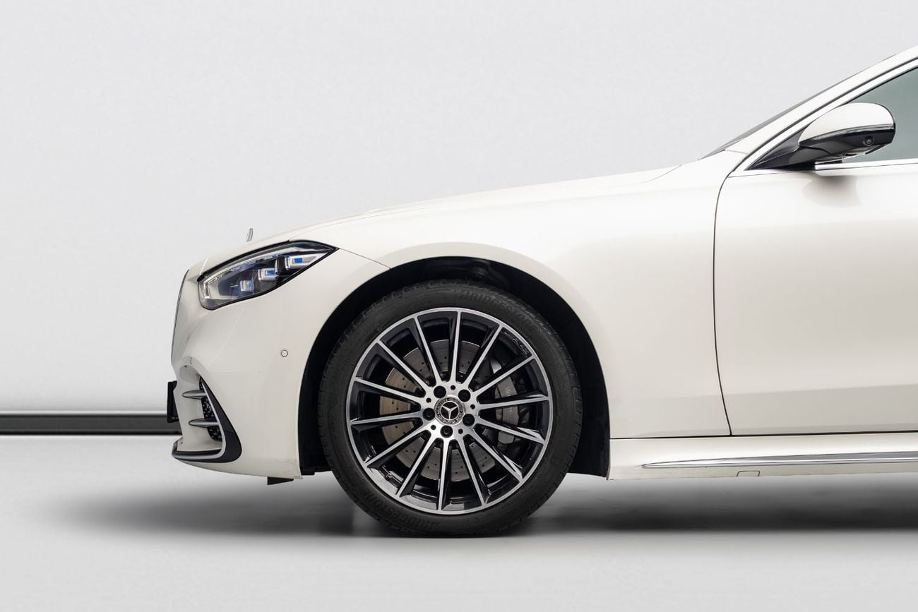 مرسيدس بنز S 500 4MATIC L BUY NOW, PAY 2027 | THE BLACKLINE STANDARD | 2027 Mercedes Warranty + Service Contract, Low KMs, GCC