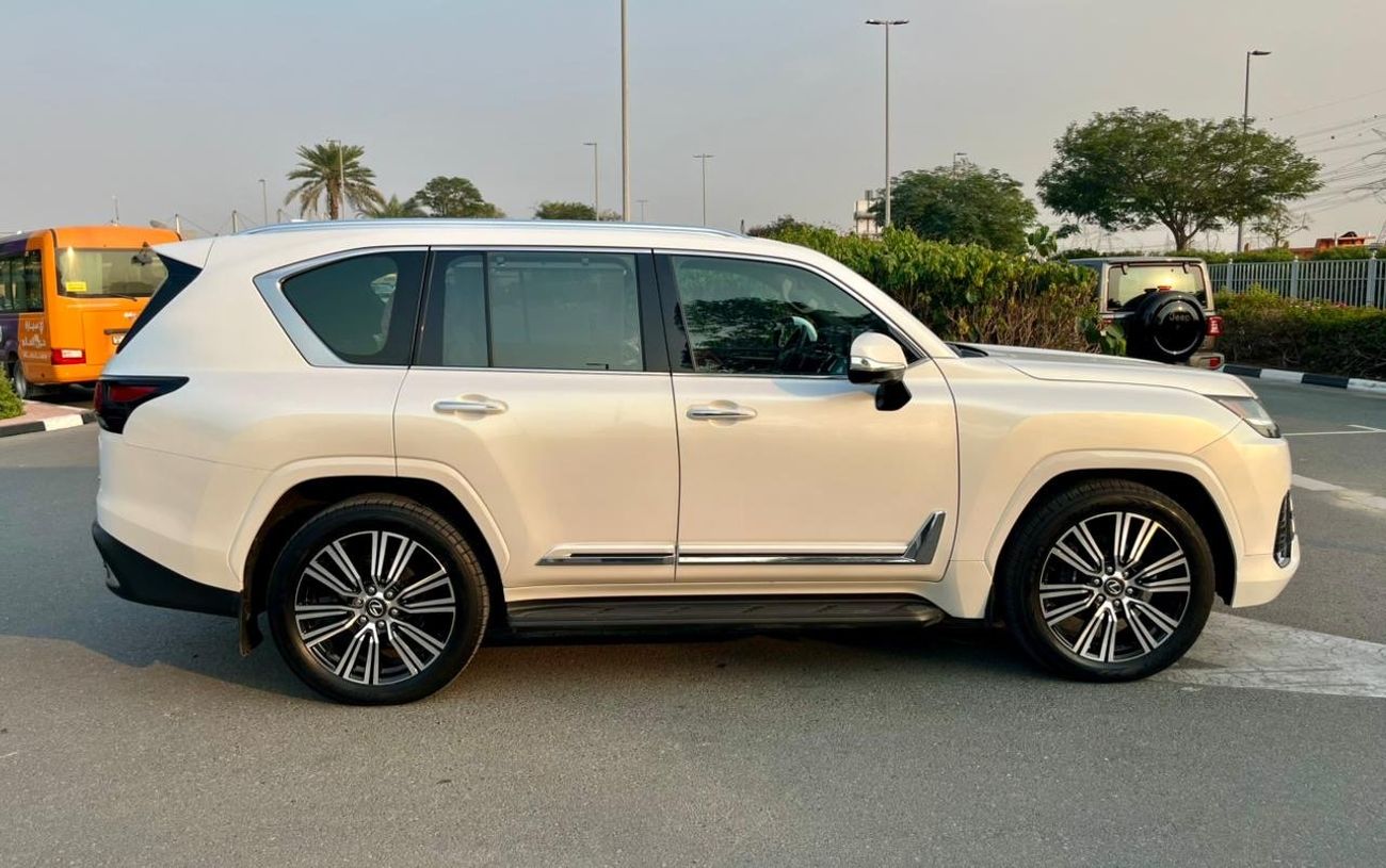 لكزس LX 600 Signature 3.5L ( CYL)