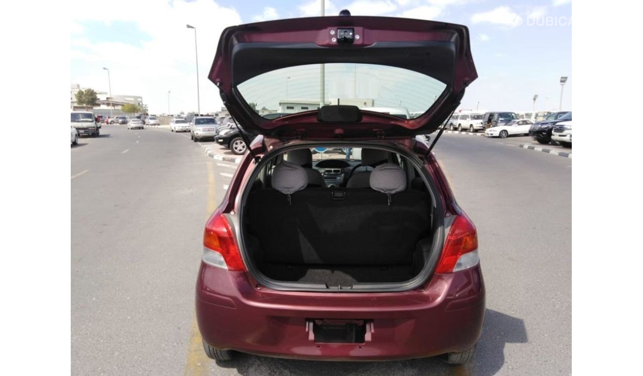 تويوتا فيتز Toyota Vitz RIGHT HAND DRIVE (Stock no PM 460 )