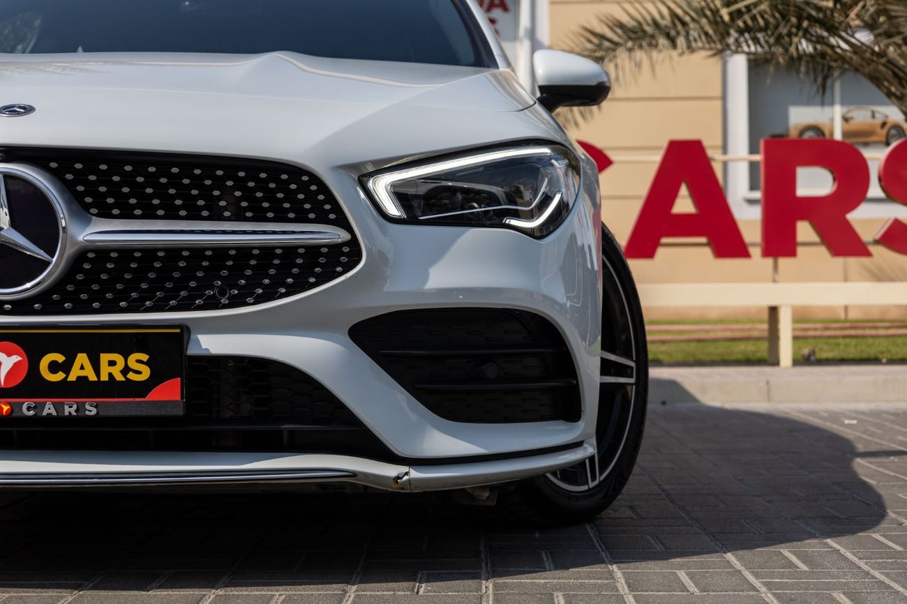 Mercedes-Benz CLA 250 Std 2.0L (221 HP)