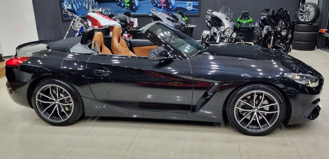 بي أم دبليو Z4 sDrive 20i