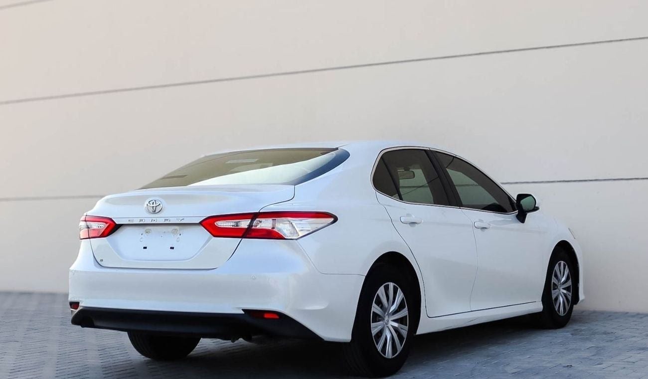 Toyota Camry S 2.5L (181 HP) Toyota Camry 2018 GCC without accidents in excellent condition 1111 P.M