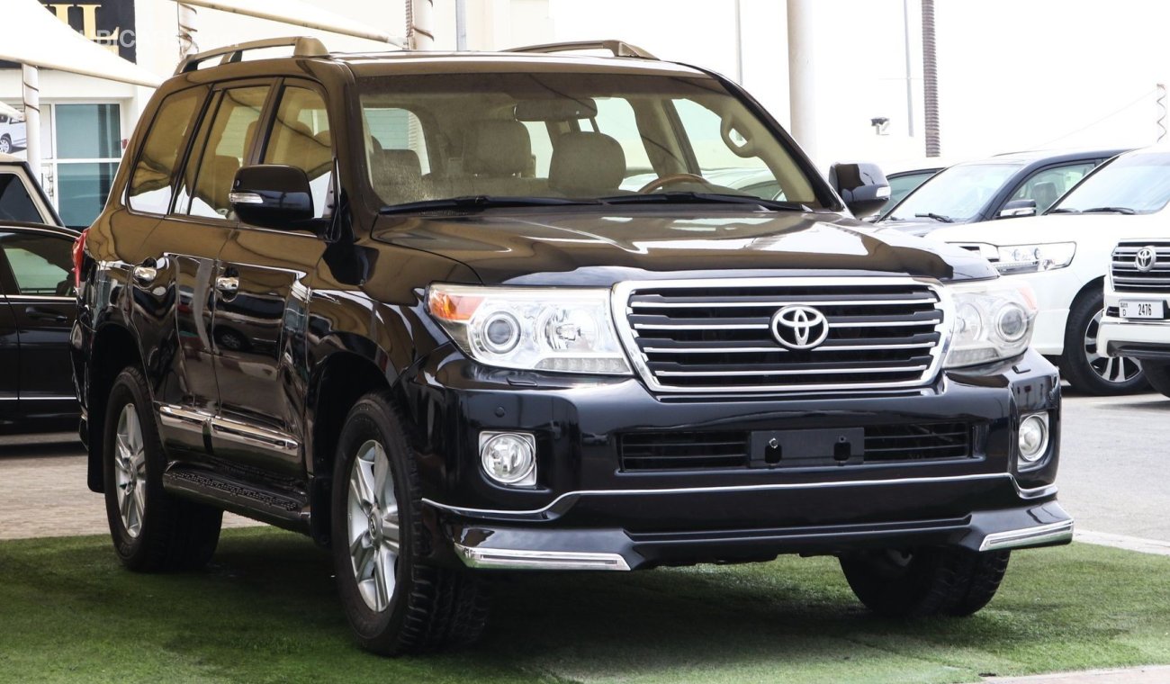 Toyota Land Cruiser GXR V8 With 2017 body kit