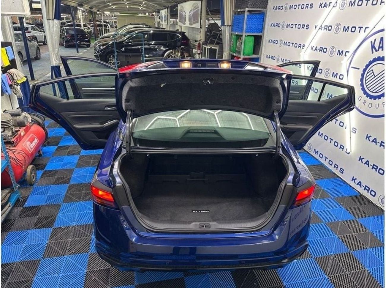 Nissan Altima S 2.5L SR 2.5L 2024 Nissan Altima in perfect condition with 10,800 miles