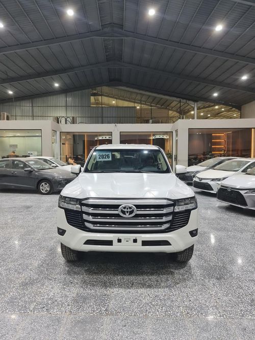 Toyota Land Cruiser 3.3 BASIC