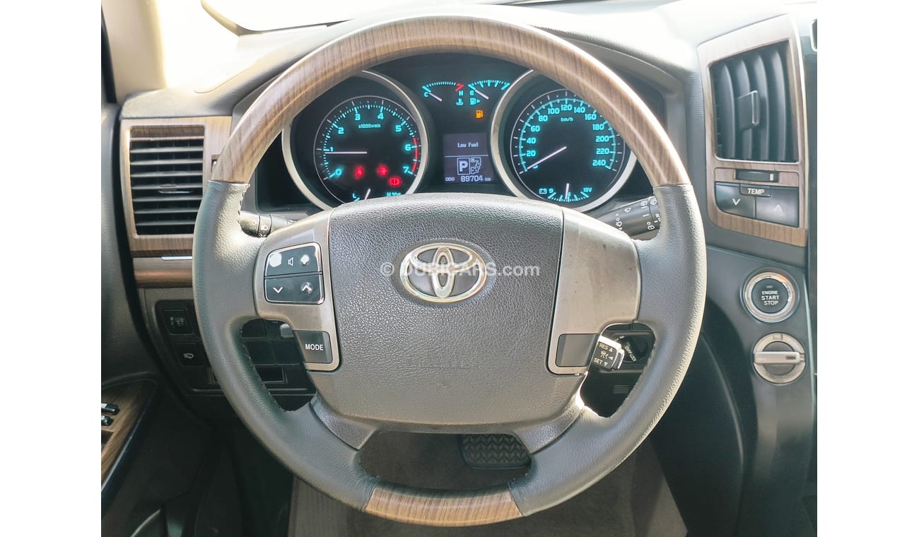 Toyota Land Cruiser / 2020 SHAPE V8 / LOT#46060