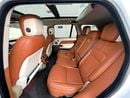 لاند روفر رينج روفر 2,064 P.M Pristine HSE V6 | GCC Specs | Low Mileage