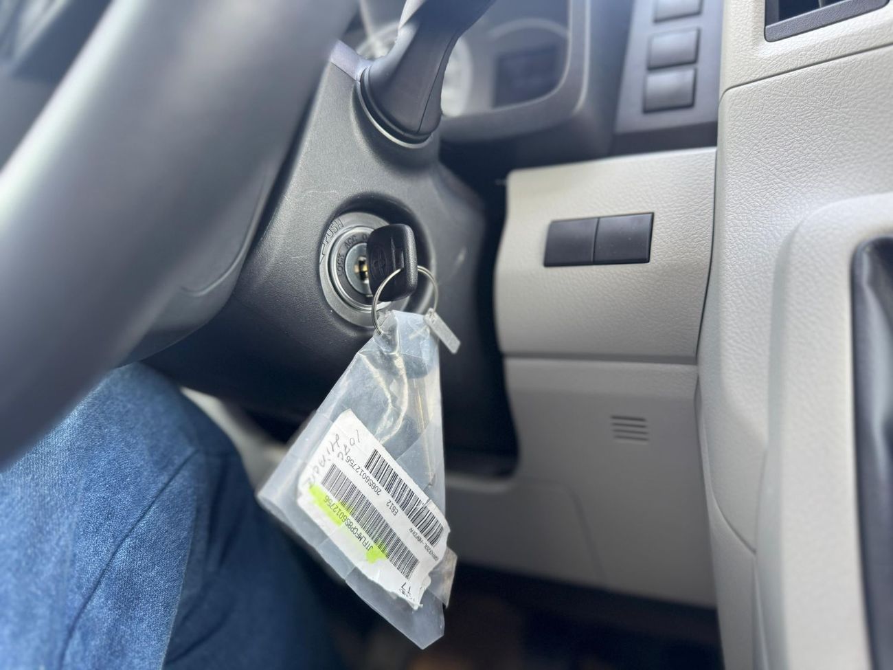 Toyota Hiace TOYOTA HIACE 2025 GCC CARGO 3.5L