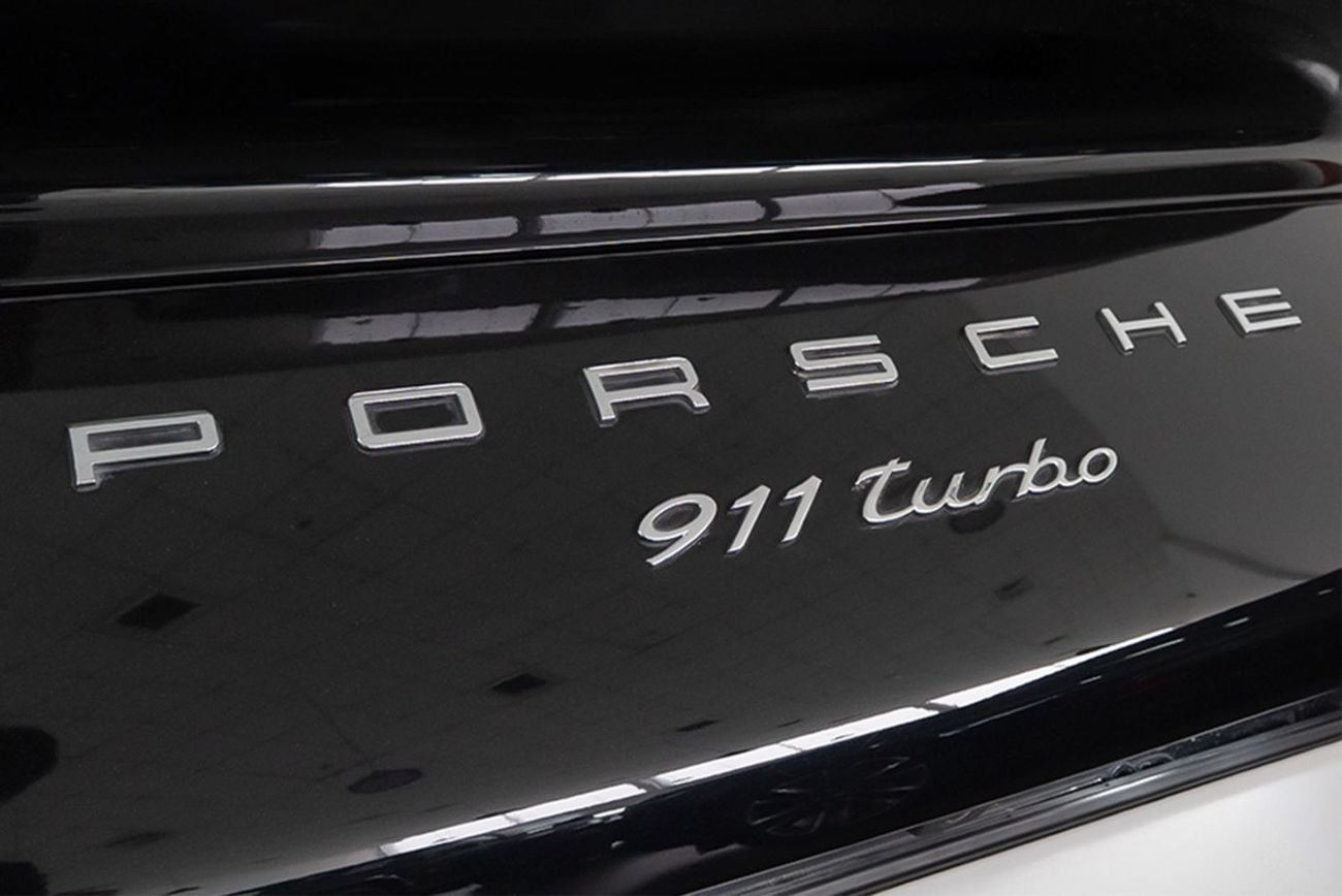 Porsche 911 Turbo 3.8L (500 HP) Coupe