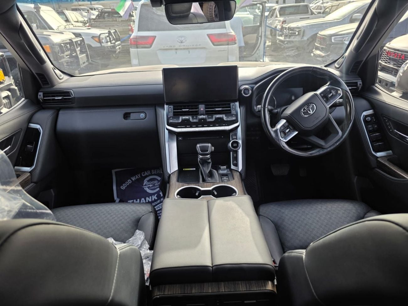 Toyota Land Cruiser L C 300 ,SAHARA ,DIESEL 3,3 LITER ,RIGHT HAND DRIVE