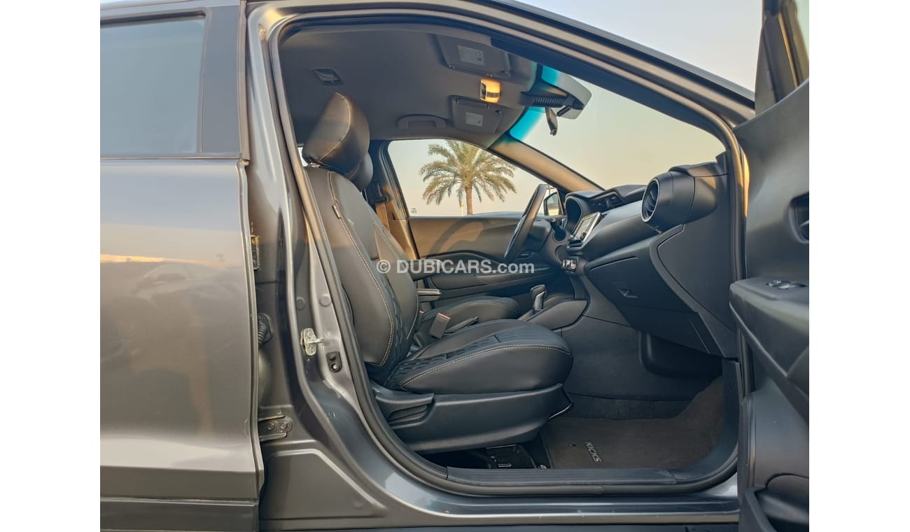 Nissan Kicks 1.6L /  LOW MILEAGE / 1 YEAR WARANTY / INSURANCE / REGISTERATION FREE (LOT #532267)