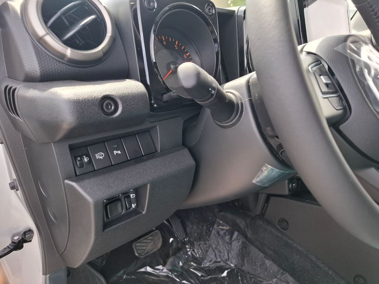 Suzuki Jimny Suzuki Jimny 1.5L 2026 Silver Petrol