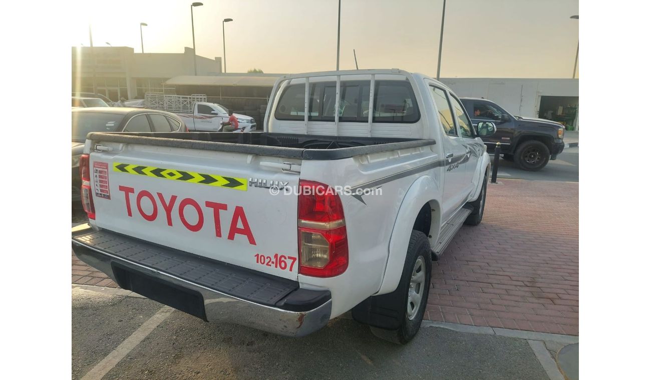 Toyota Hilux 2.4L 4WD DIESEL MT