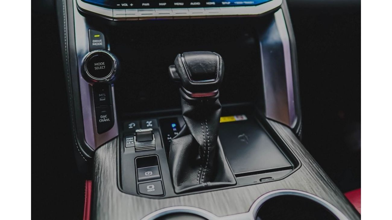 Toyota Land Cruiser GR-S