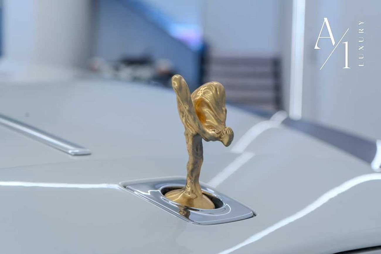 Rolls-Royce Wraith 2016 Rolls Royce Wraith, 4 Buttons, Starlight Headliner, Excellent Condition, GCC