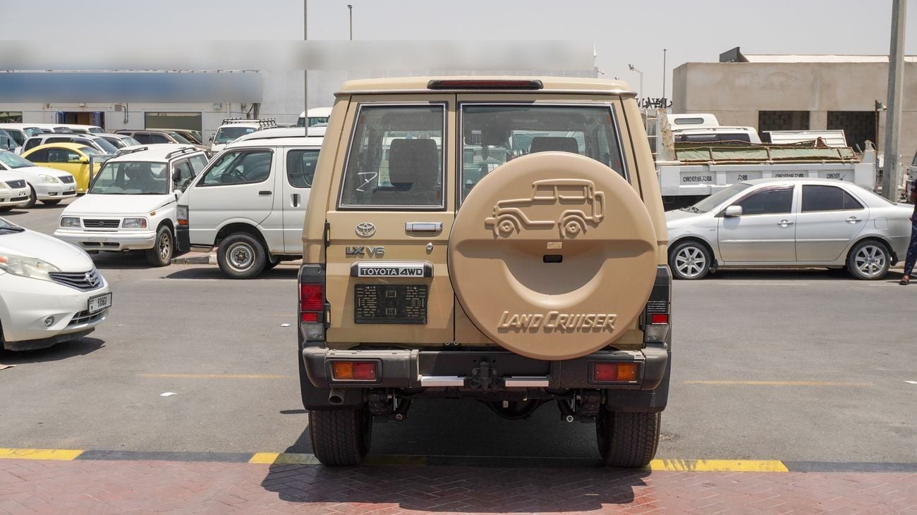 Toyota Land Cruiser 70 HT VXR LX 4.0L V6 A/T
