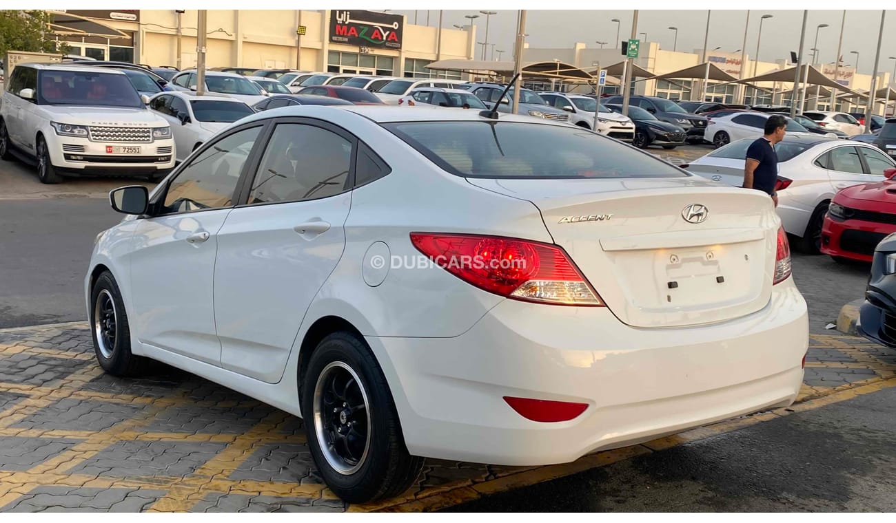Hyundai Accent GLS, 1.6L V4