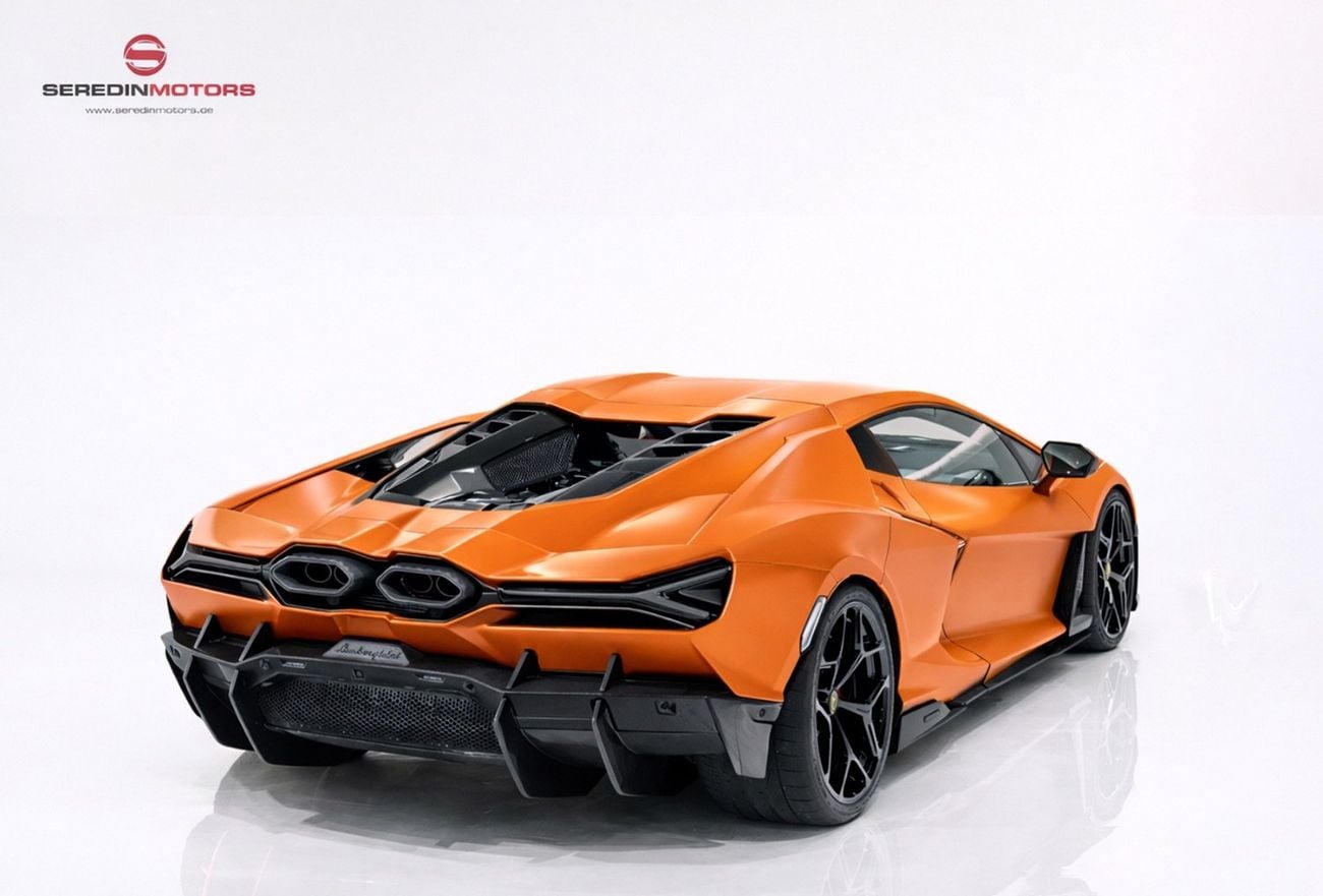 لامبورغيني ريفويلتو 6.5L V12 Hybrid