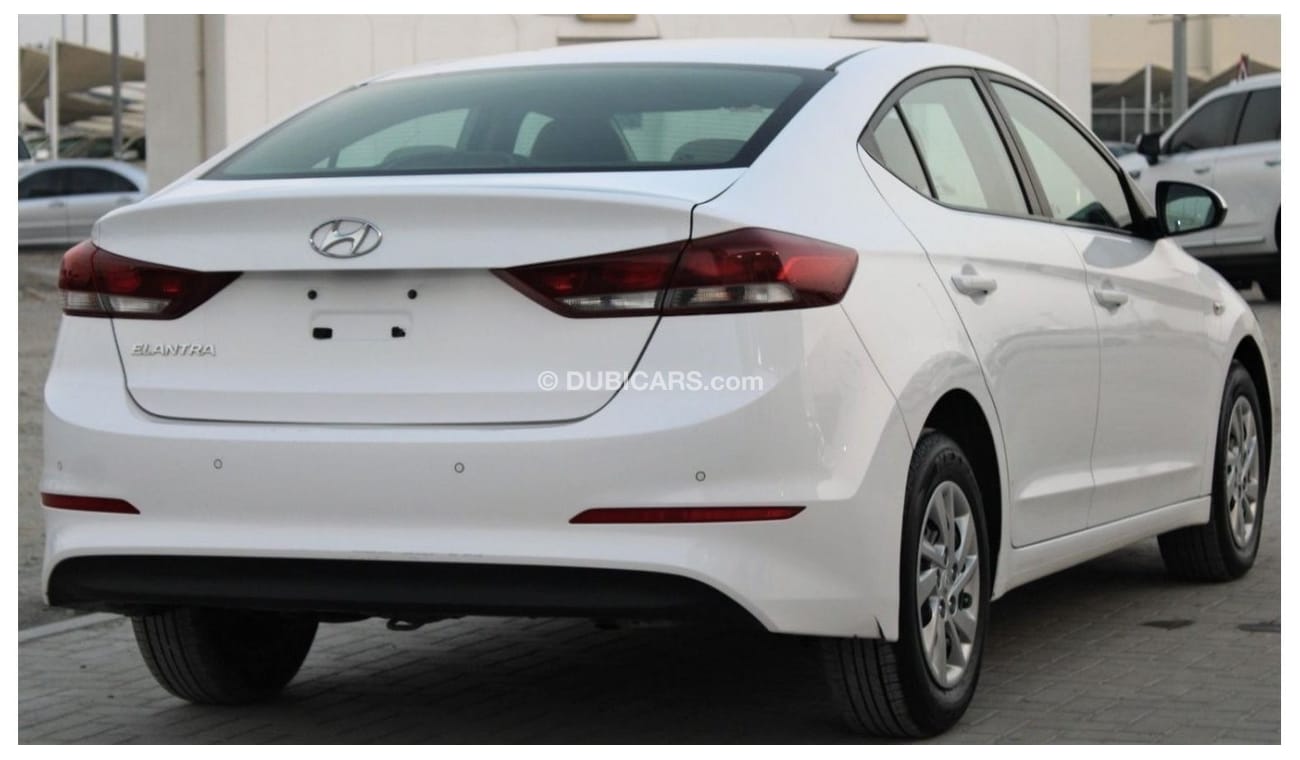 هيونداي إلانترا هيونداي إلنترا 2018 خليجي بحالة ممتازة بدون حوادث نظيفه جدا من الداخل والخارج