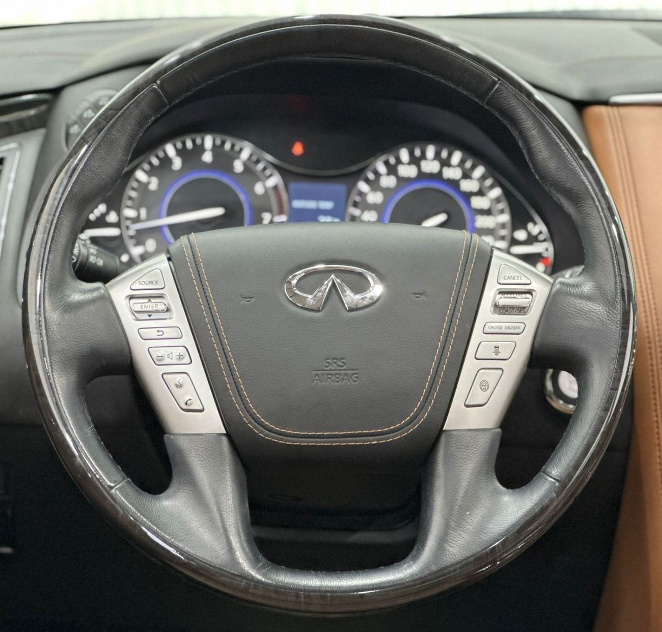 Infiniti QX80 Standard 2020 Infiniti QX80, May 2025 Warranty, Full Agency Service History, GCC