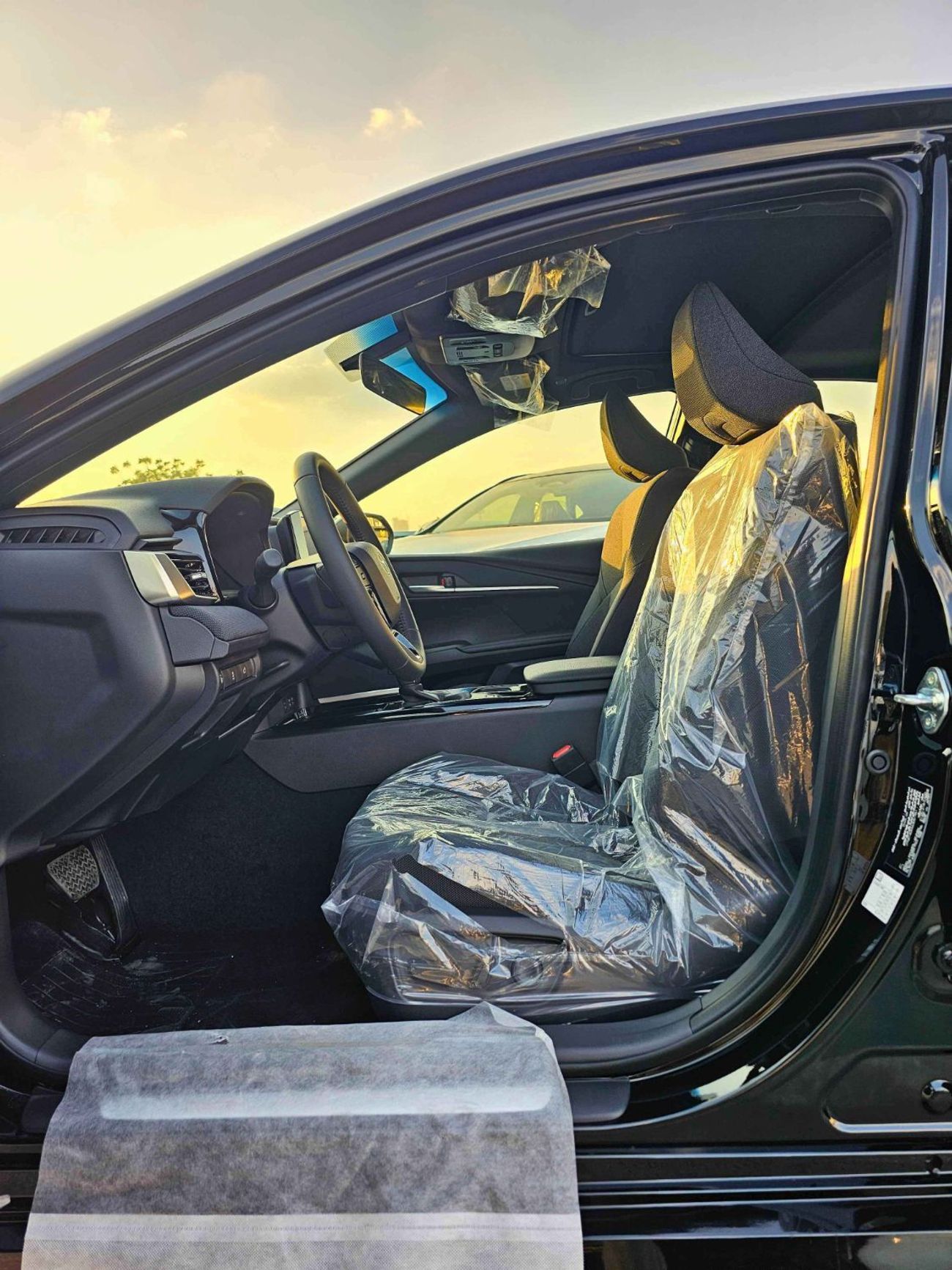 Toyota Camry LE / 2.5L V4 PETROL / DRIVER POWER SEAT / SUNROOF (CODE # LE)