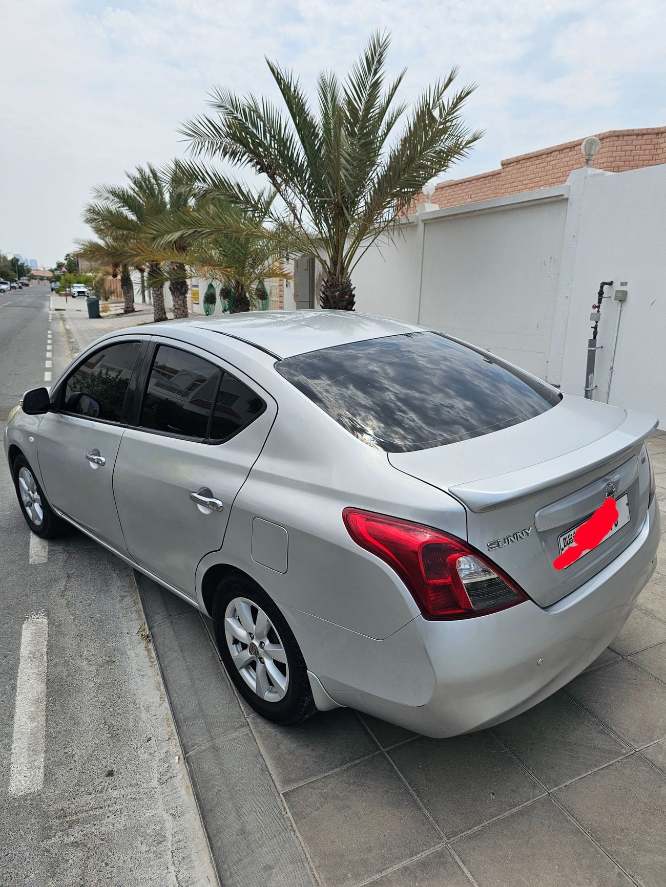 نيسان صني SV