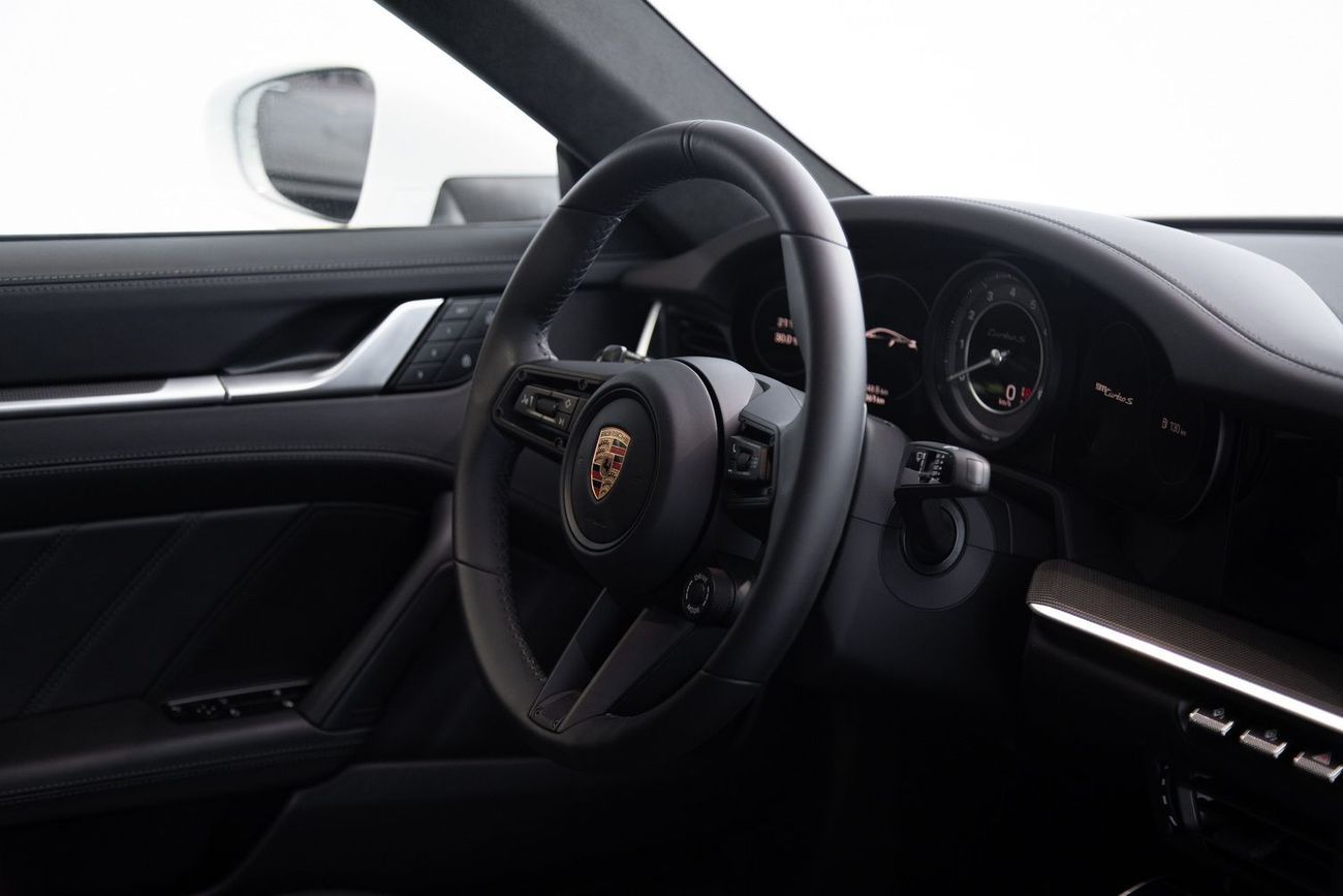 بورش 911 Turbo S 3.8L (640 HP) Coupe