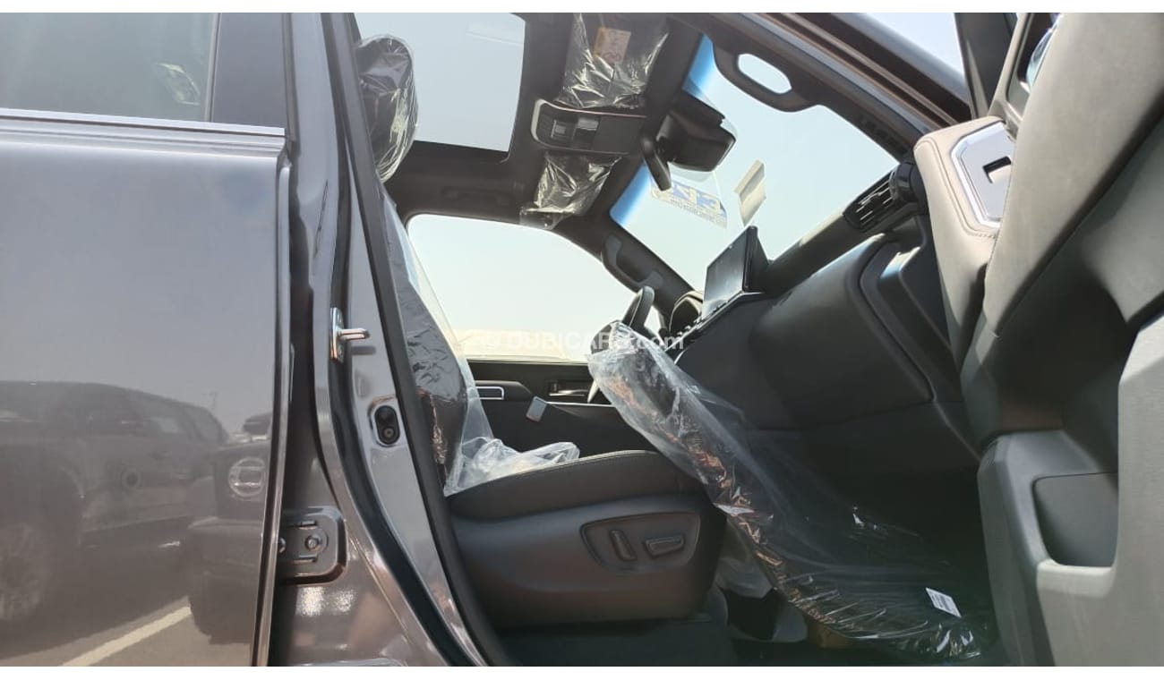 Toyota Land Cruiser L/C300 VX+ 3.3L DSL A/T Floor 22YM-FULL OPTION - 7 Str - GRY_BLK  - EURO SPEC (FOR EXPORT)