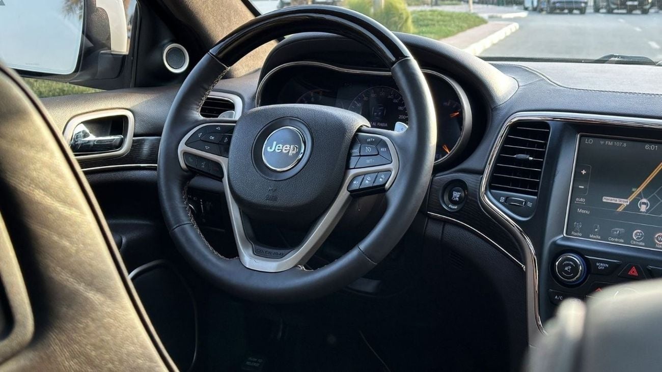 جيب جراند شيروكي ساميت