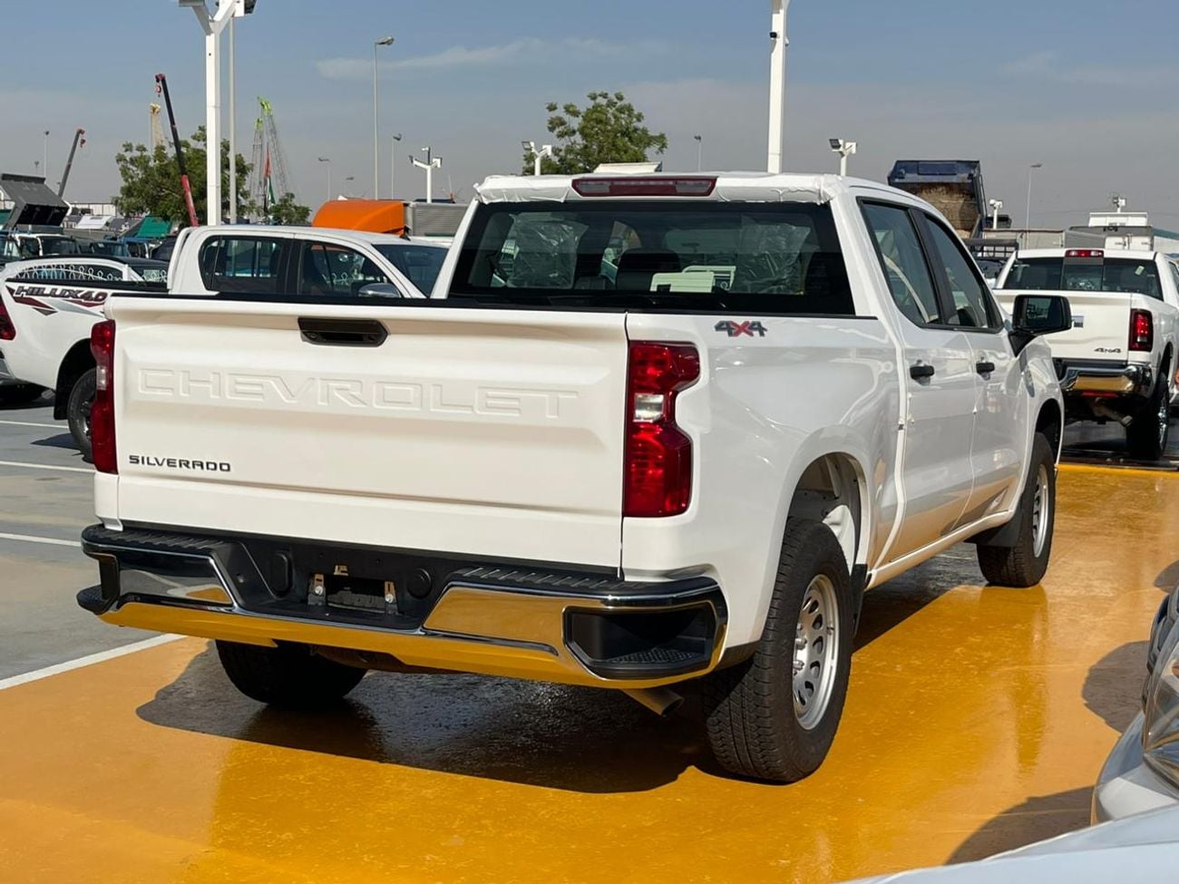 Chevrolet Silverado 5.3 V8 LT V8 5.3L AWD GCC