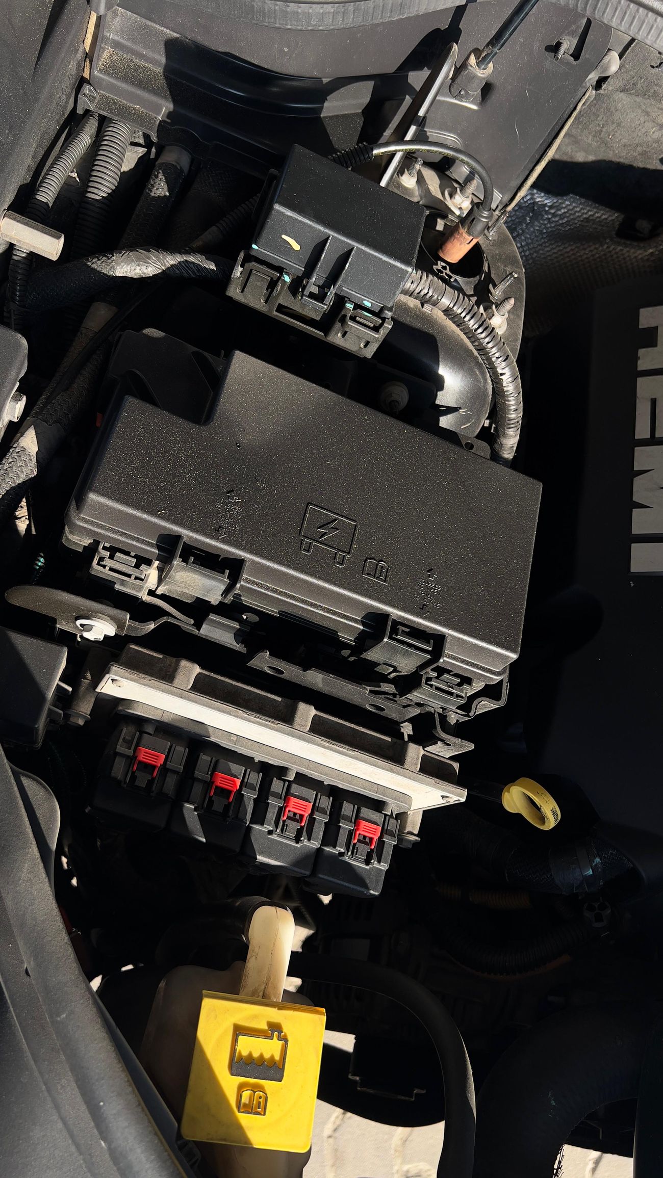 جيب جراند شيروكي Overland 5.7L (360 HP)