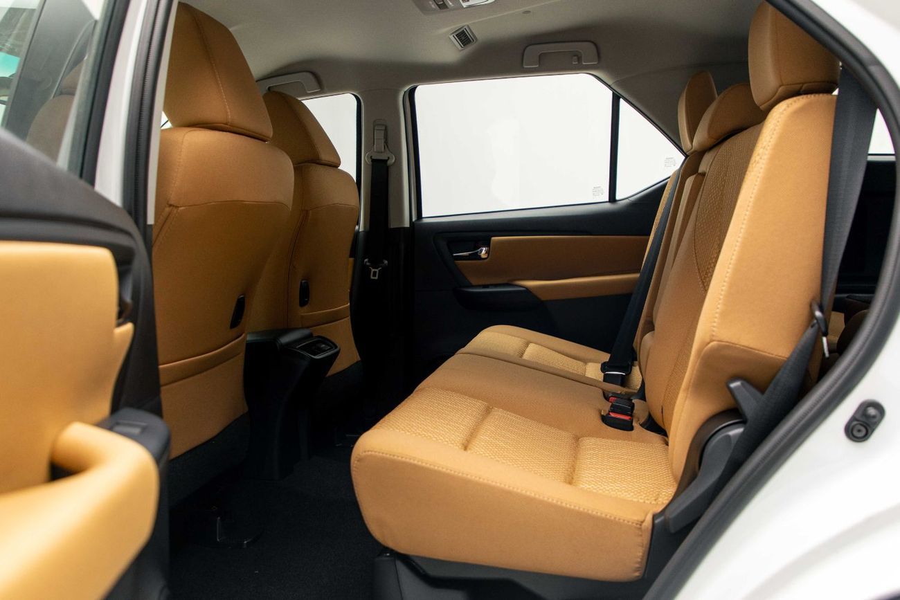 Toyota Fortuner 2.7L - Platinum White Pearl Chamois | Export Only