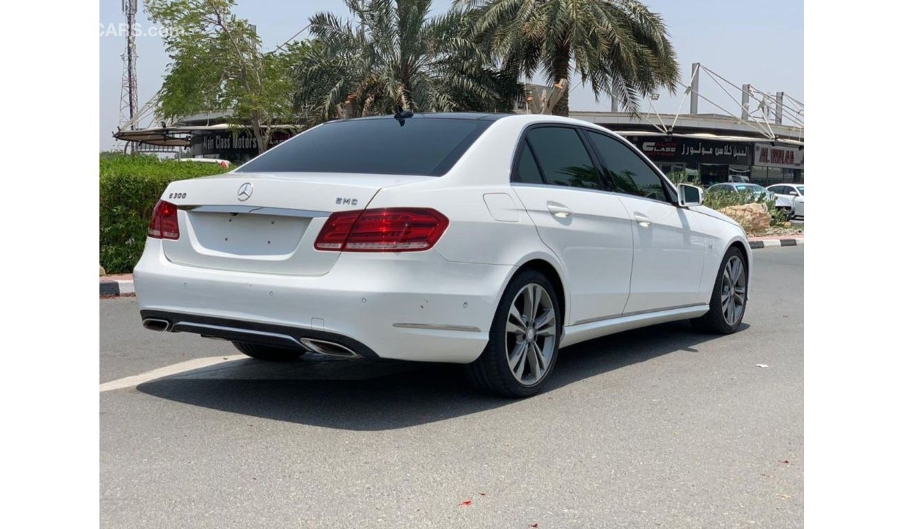 مرسيدس بنز E300 AMG KIT GCC SPECS