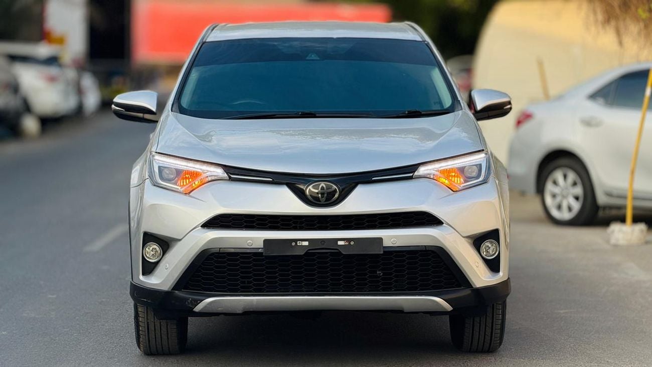 Toyota RAV4 AWD | BACK CAMERA | 2.5L PETROL ENGINE | AUTOMATIC TRANSMISSION | 2018 | RHD