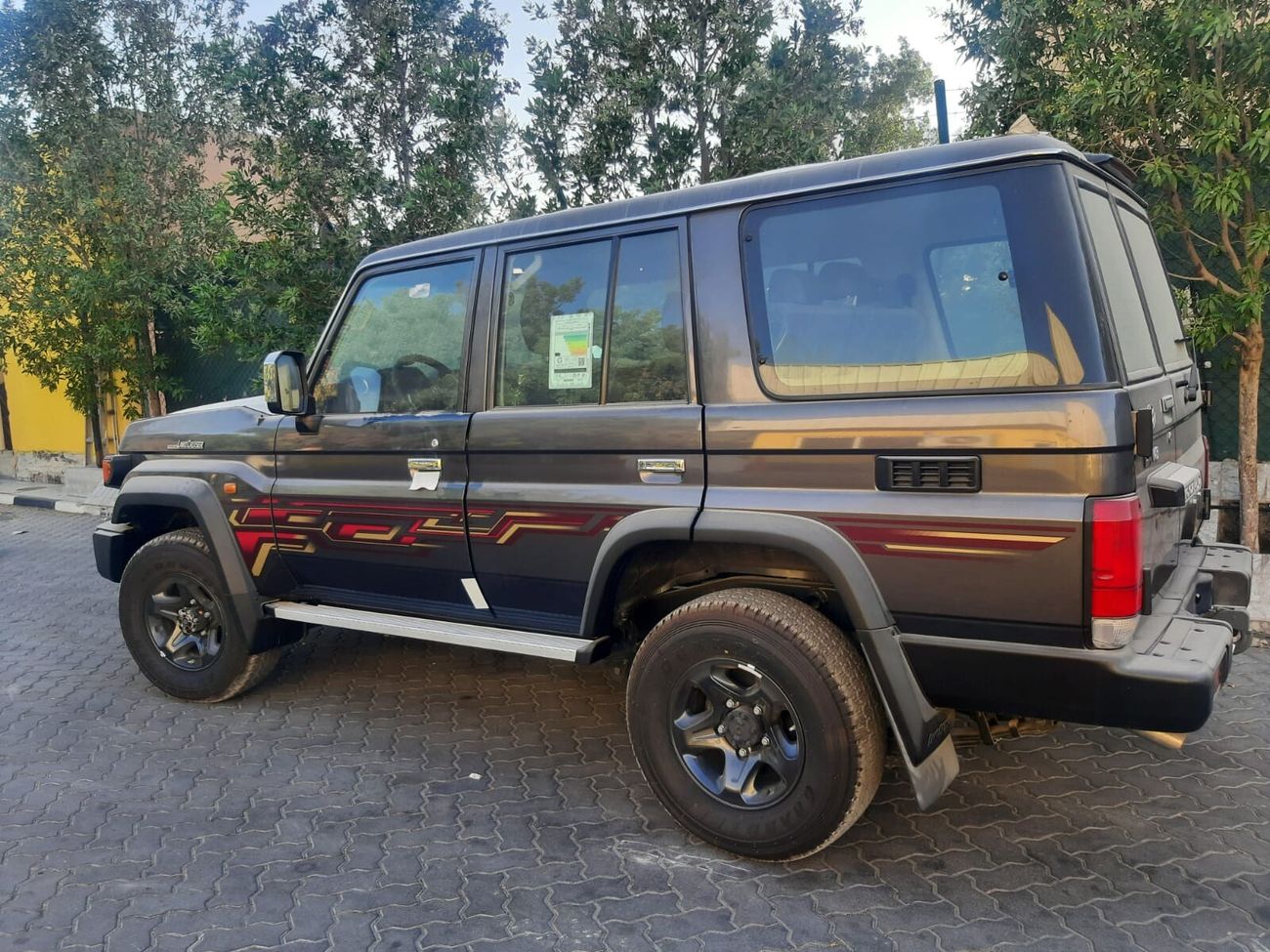 تويوتا لاند كروزر 70 (LHD) TOYOTA LAND CRUISER LC 76 HARDTOP 4.5L DIESEL5 DOORS FULL OPTION