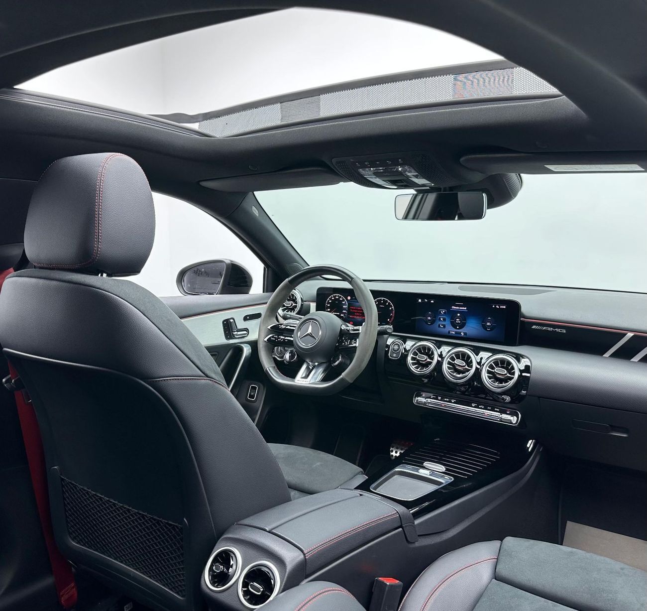 Mercedes-Benz A 35 AMG 4MATIC 2023 Mercedes Benz A35 AMG 4MATIC, 2027 Mercedes Warranty, Full Mercedes Service History, Low