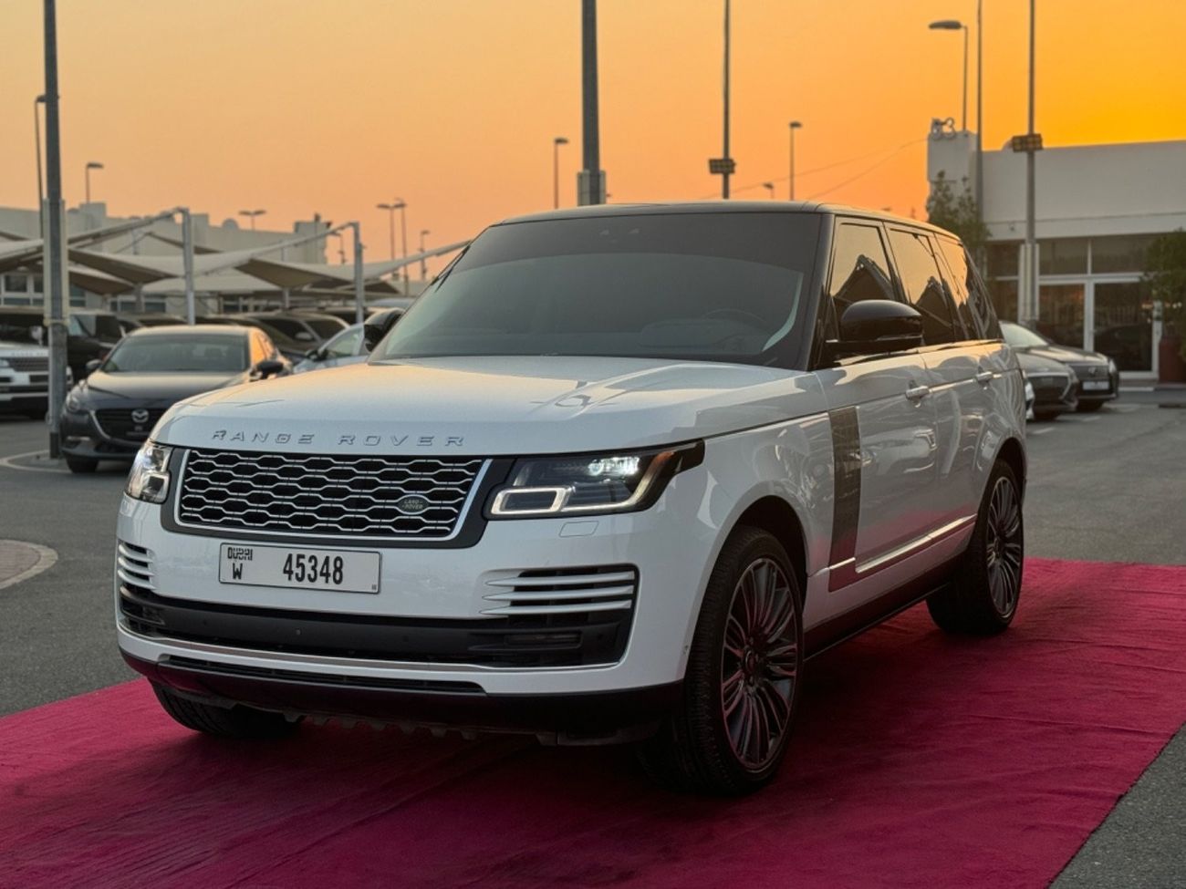 Land Rover Range Rover Range Rover Vogue Supercharged / 2019 / Canadian Clean Title / Full Service History / V8