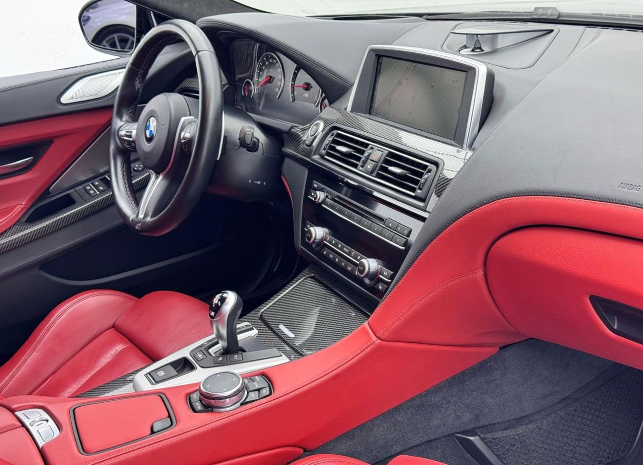 BMW M6 Std 4.4L 2015 BMW M6 Gran Coupe, Service History, Carbon Fiber Package, Very Low Kms, GCC